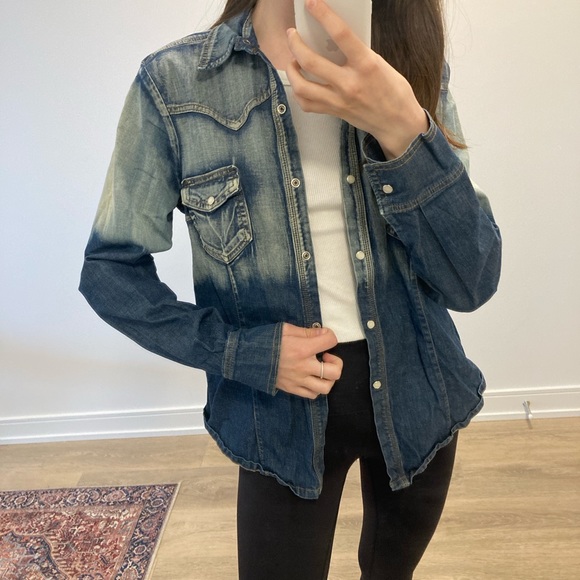 Western-Style Denim Shirt - Picture 3 of 3